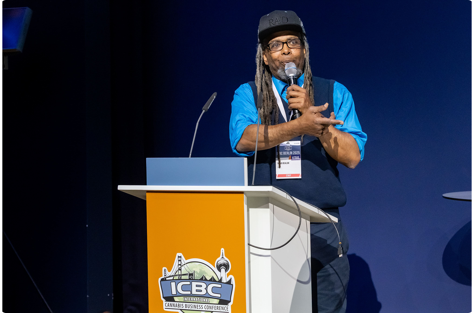 Ngaio at the podium