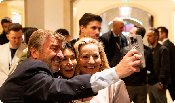 MJBiz and ICBC crowd pics 3