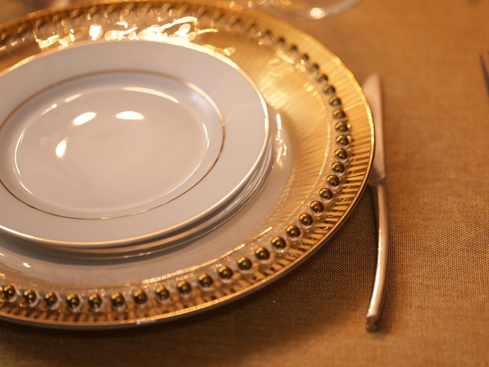 table setting plates