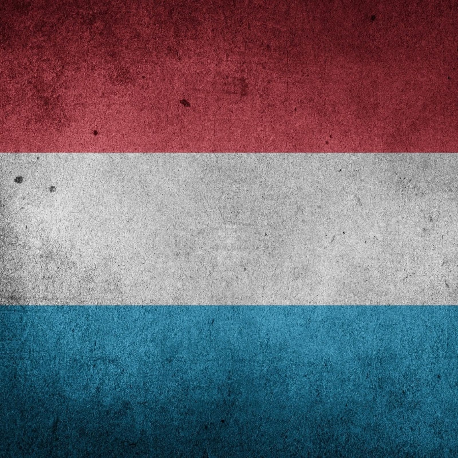 luxembourg flag
