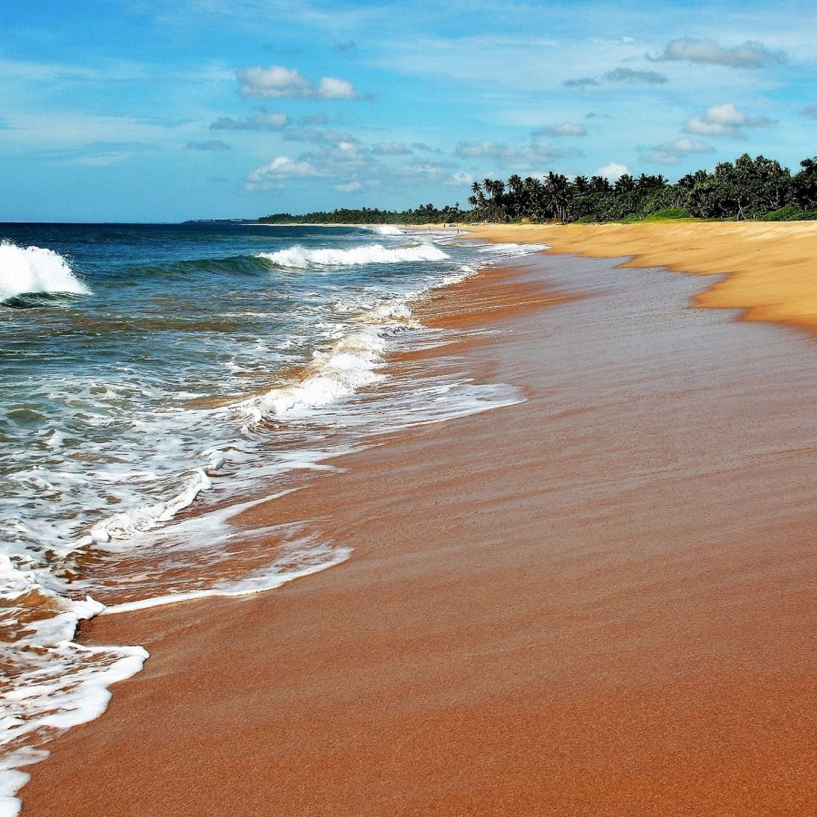 sri-lanka-beach-min